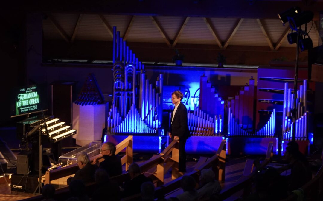 Thomas Ospital improvise 1h30 sur l’orgue Gulliver pour ouvrir la Folle semaine de l’orgue d’Avrillé